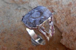 Silver 21x10mm cushion Antiguanite Grey Scales Ring $350